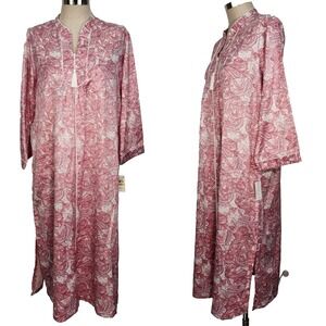 Miss Elaine NWT Size M Wine Paisley Long Sleeve Brushed Back Satin Full Zip Robe